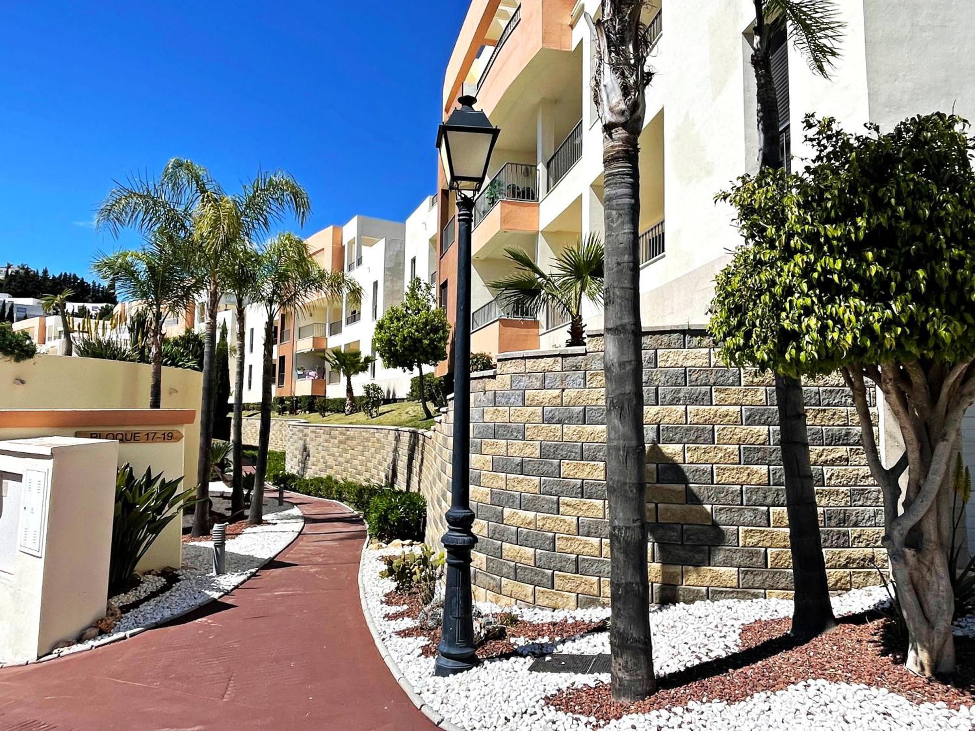 Spectacular Views - Luxury Apartment In Resort - Marbella Hills المظهر الخارجي الصورة