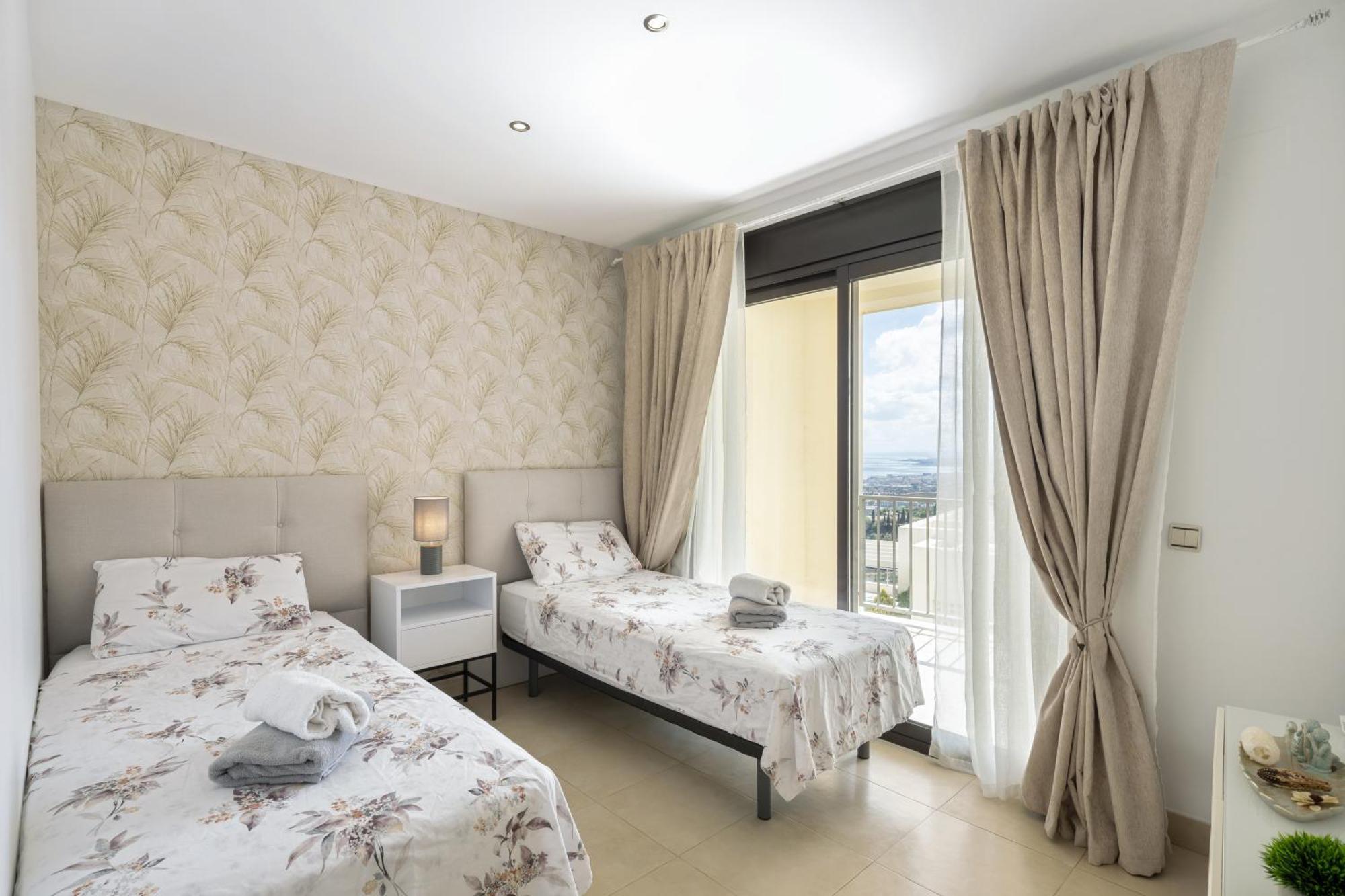 Spectacular Views - Luxury Apartment In Resort - Marbella Hills المظهر الخارجي الصورة